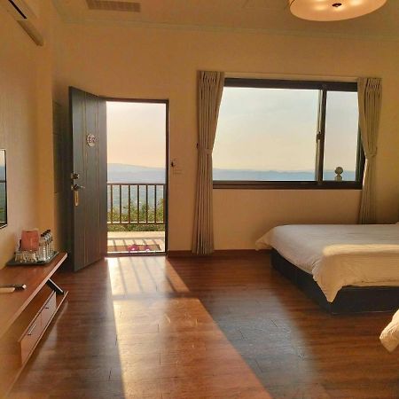 Chi House Hotel Miaoli Buitenkant foto