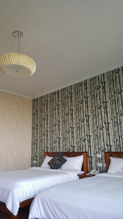 Chi House Hotel Miaoli Buitenkant foto