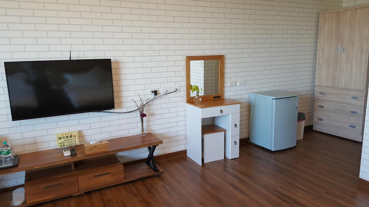 Chi House Hotel Miaoli Buitenkant foto